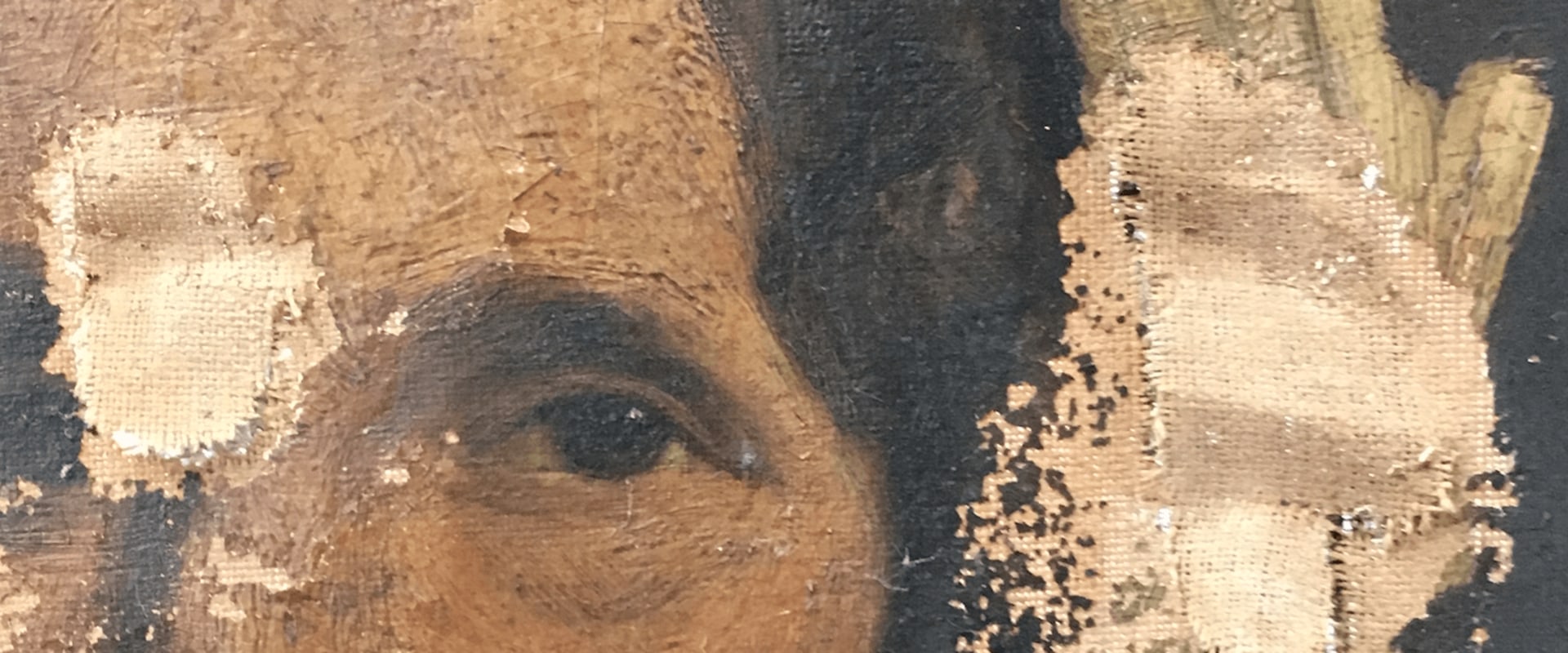 Can water damaged paintings be restored?