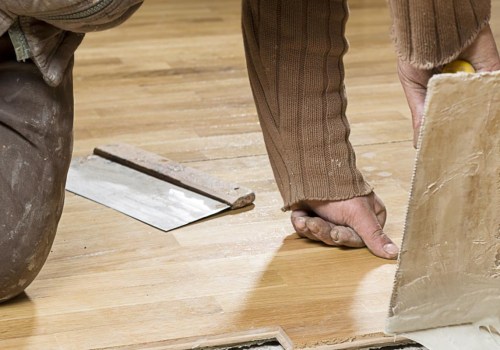 How much does it cost to repair a water damaged floor?